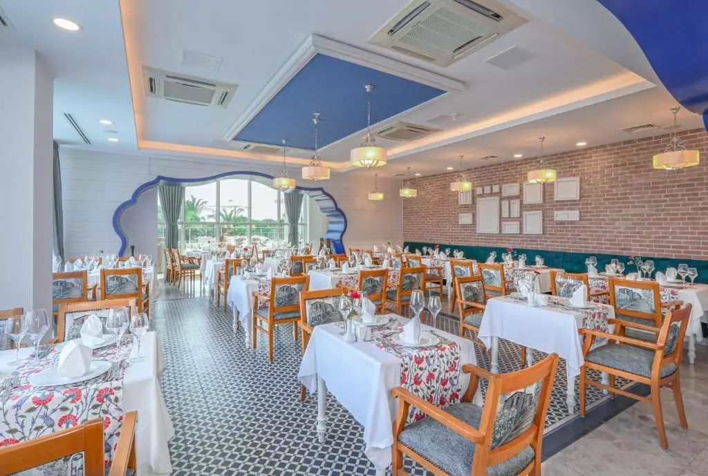 رستوران Sherwood Exclusive Lara Hotel Antalya